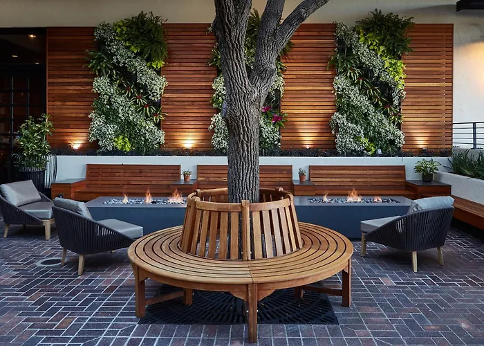 Portola Hotel & Spa